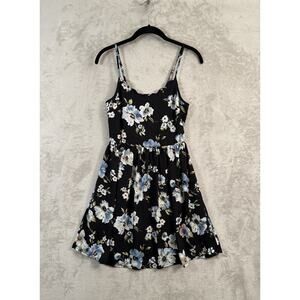 Xhilaration Black Dress w Pockets Size Small Smocked Dark Coquette Moody Floral